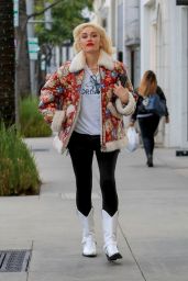 Gwen Stefani - Shopping in Beverly Hills 12/23/2019
