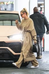 Hailey Rhode Bieber - Out in Los Angeles 06/12/2019