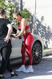 Jennifer Lopez - Arriving to a Gym in Miami 12/24/2019
