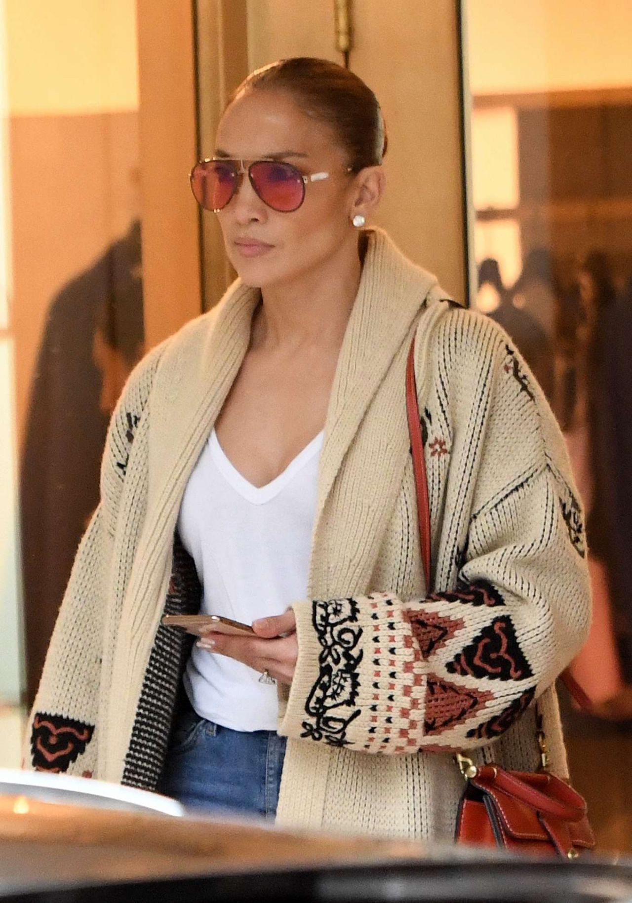 Jennifer Lopez – Last Minute Christmas Shopping in Miami 12/24/2019