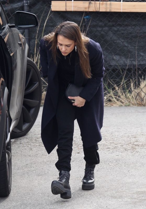 Jessica Alba - Out in Beverly Hills 12/01/2019