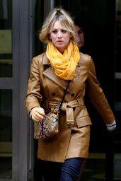 Kaley Cuoco and Zosia Mamet - "The Flight Attendant" Movie Set in NYC 12/18/2019