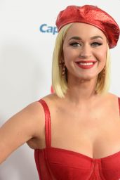 Katy Perry – 2019 Jingle Ball in Los Angeles