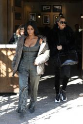 Kim Kardashian and Khloe Kardashian - Grandville Restaurant in Studio