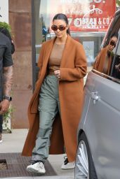 Kim Kardashian - Last-minute Christmas Shopping in Woodland Hills 12/24/2019