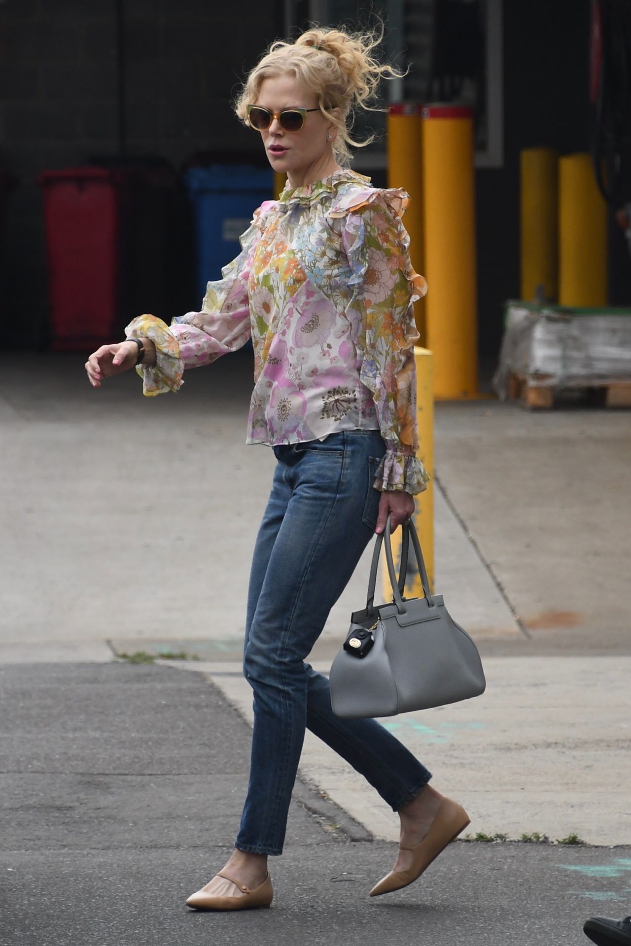 Nicole Kidman and Keith Urban - Airport in Sydney 12/22/2019 • CelebMafia