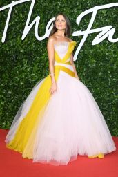 Olivia Culpo – Fashion Awards 2019 Red Carpet in London