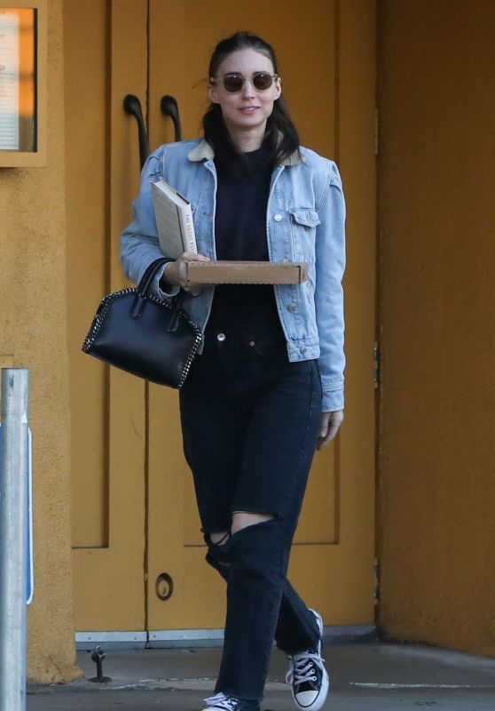 Rooney Mara - Out in Hollywood 12/27/2019