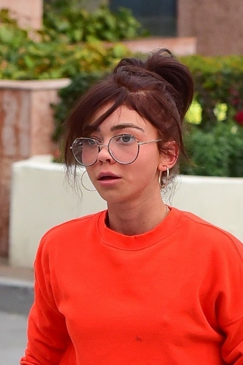 Sarah Hyland Street Style - Studio City 12/22/2019 • CelebMafia