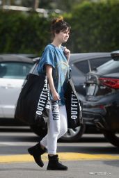 Selena Gomez - Shopping at Urban Outfitters in Los Angeles 12/18/2019