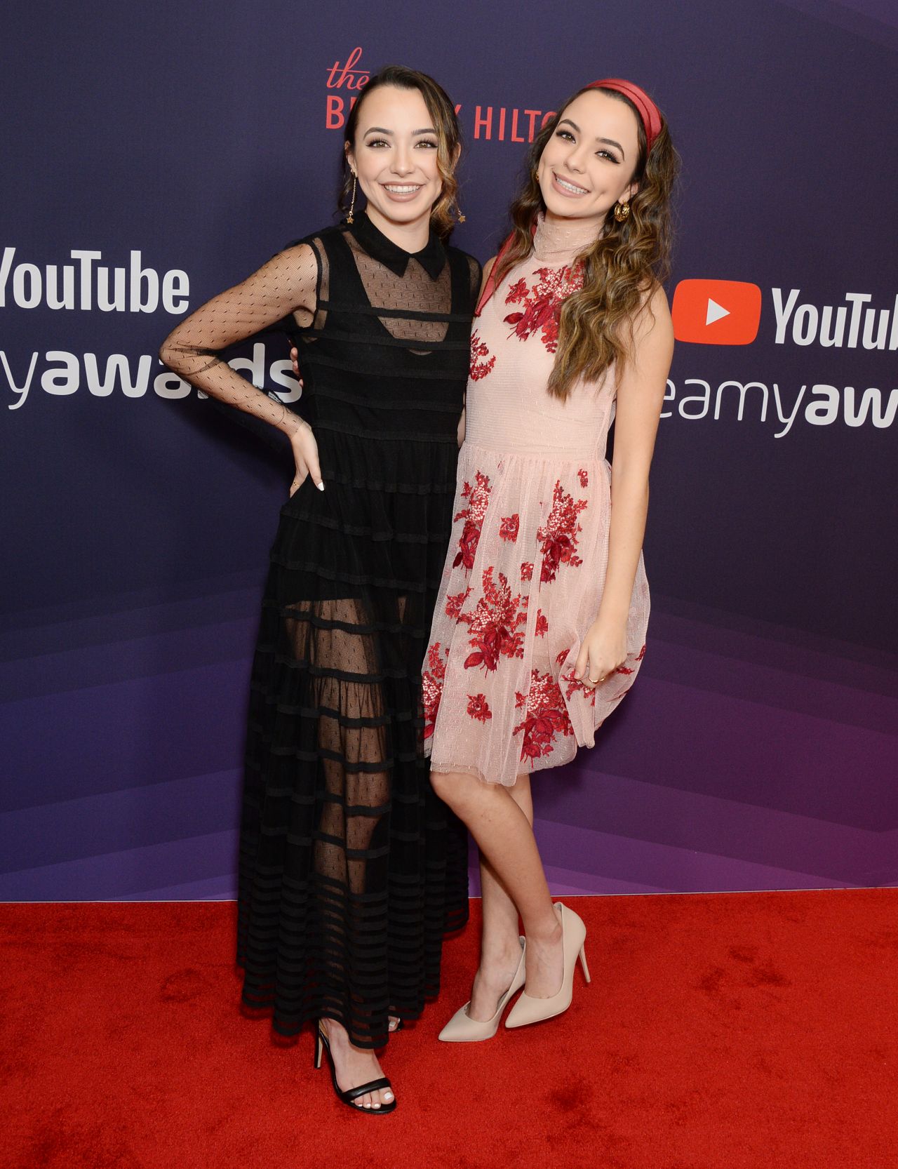 Veronica Jo Merrell and Vanessa Jo Merrel – 219 Streamy Awards • CelebMafia