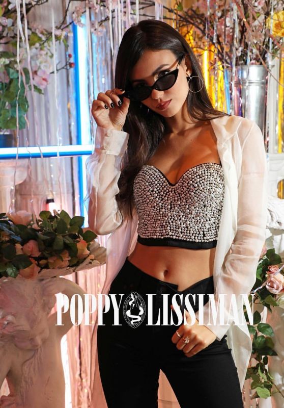 Victoria Justice - Poppy Lissiman September 2018