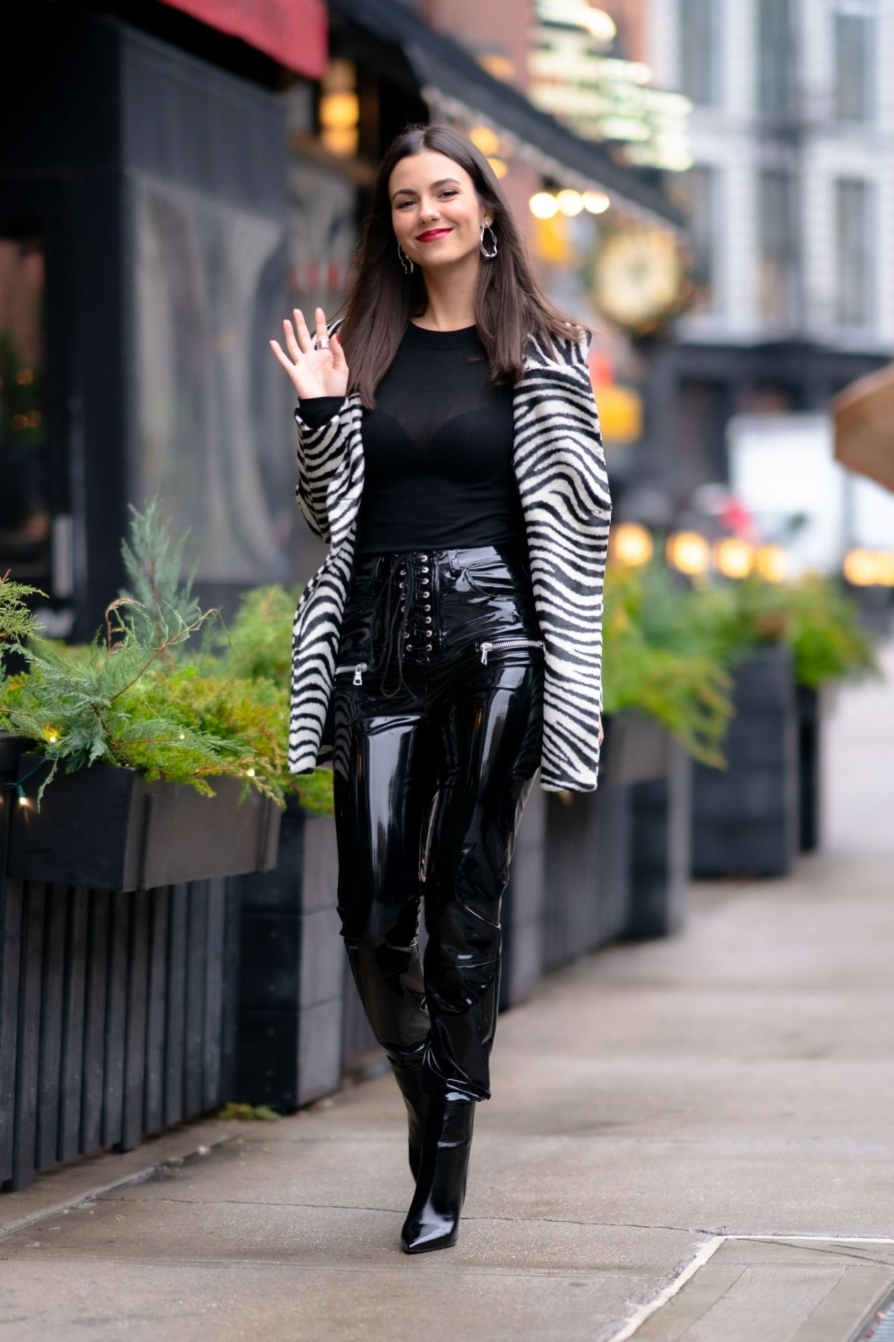 Victoria Justice Street Fashion 12/10/2019 • CelebMafia