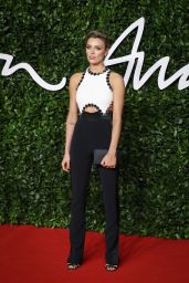 Wallis Day – Fashion Awards 2019 Red Carpet in London