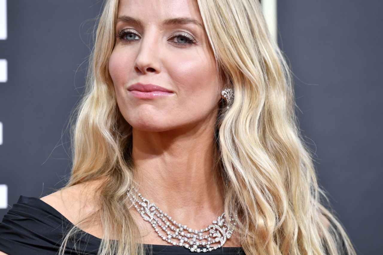 Annabelle Wallis – 2020 Golden Globe Awards • CelebMafia