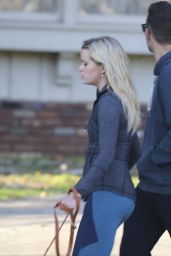 Ava Phillippe - Walking Her Dog in Brentwood 01/13/2020