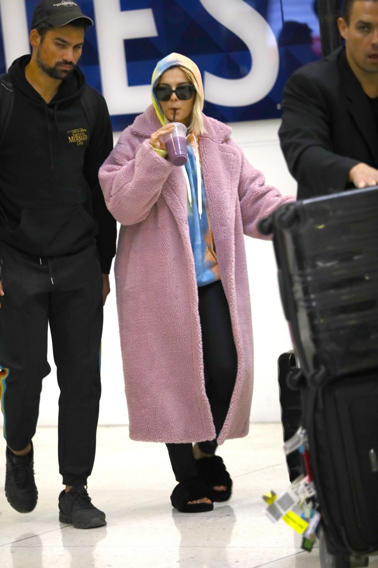 Bebe Rexha - LAX Airport in LA 01/03/2020 • CelebMafia