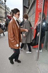 Bella Hadid Street Fashion - Paris 01/14/2020