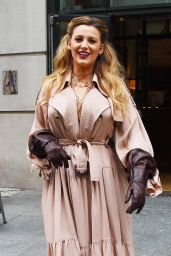 Blake Lively Style - Leaving the Crosby Hotel in New York 01/27/2020