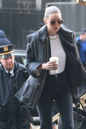 Gigi Hadid - Arrives at Manhattan Criminal Court in NYC 01/16/2020