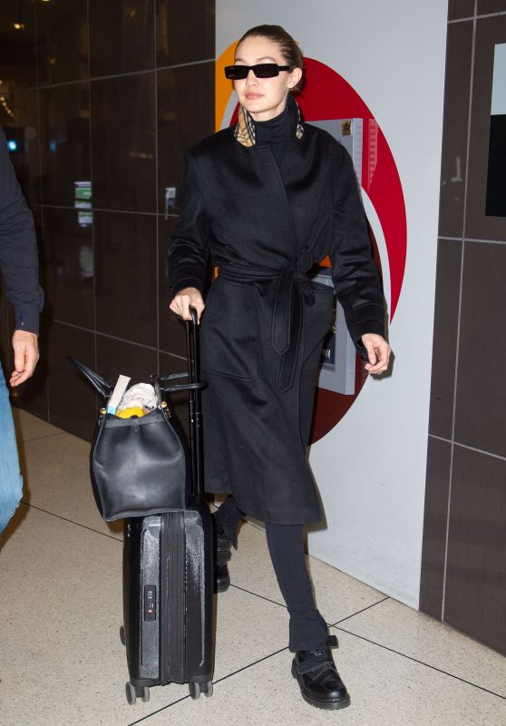Gigi Hadid - JFK Airport in NYC 01/24/2020 • CelebMafia