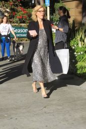 Gillian Anderson - Leaving Four Seasons Hotel in Beverly Hills 01/03/2020