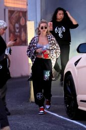 Hailey Rhode Bieber - Leaves a Dance Class in West Hollywood 01/09/2020