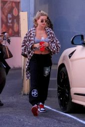 Hailey Rhode Bieber - Leaves a Dance Class in West Hollywood 01/09/2020