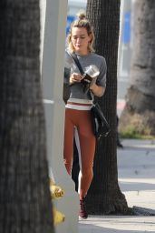 Hilary Duff Booty in Tights 01/15/2020