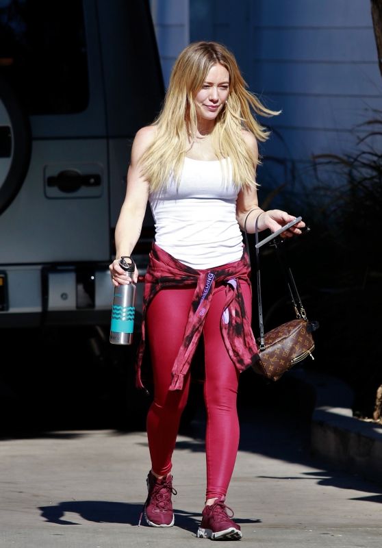Hilary Duff in Spandex - Los Angeles 01/28/2020