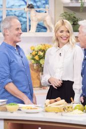 Holly Willoughby - "This Morning" TV Show in London 01/27/2020