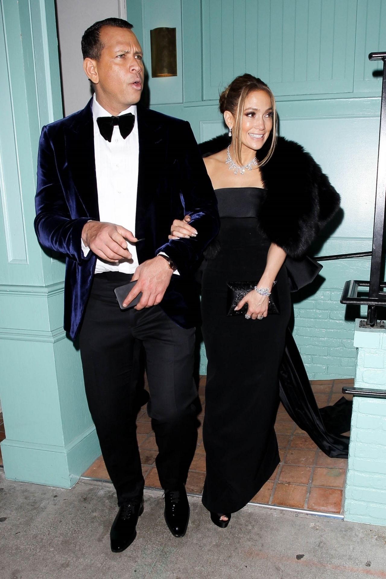 Jennifer Lopez With Her Husband After The Sag Awards 2020 1 