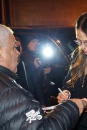 Jordana Brewster Signs Autographs For Fans 01/09/2020