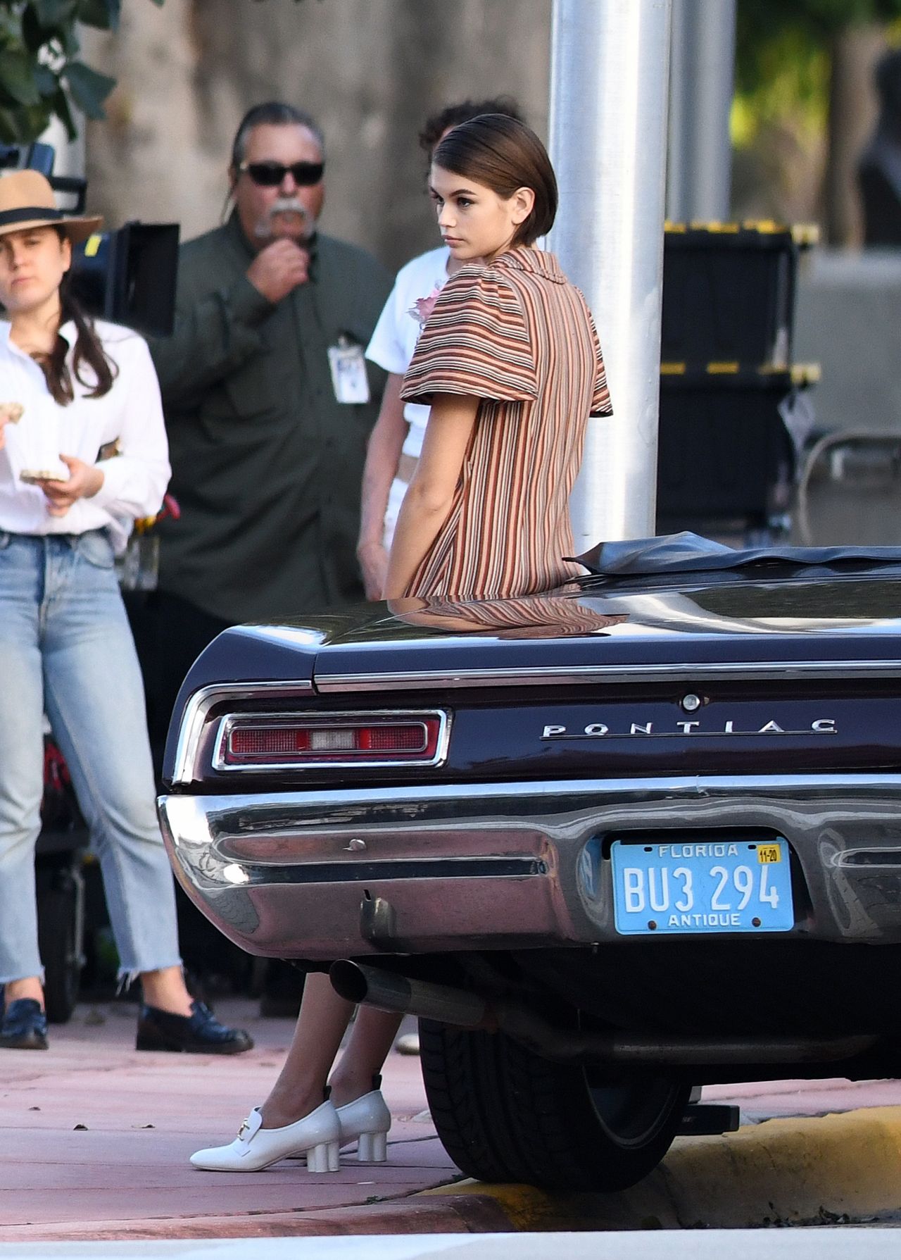 Kaia Gerber Poses With a Classic Car - Photoshoot in Miami 01/13/2020