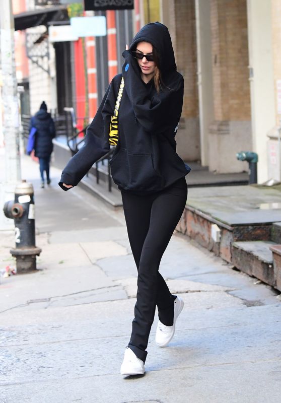 Kendall Jenner Street Style 01 19 2020 Celebmafia