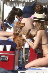Kimberley Garner in a Bikini - Miami Beach 01/13/2020