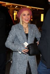 Kristen Bell - Arriving at a Broadway Play in NY 01/29/2020