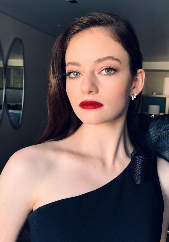 Mackenzie Foy - Social Media 01/06/2020