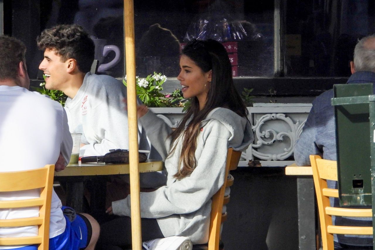 Madison Beer and Jack Gilinsky at Toast Cafe in West Hollywood 01/02