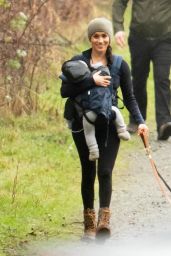 Meghan Markle - Walk in the Woods in Vancouver 01/25/2020
