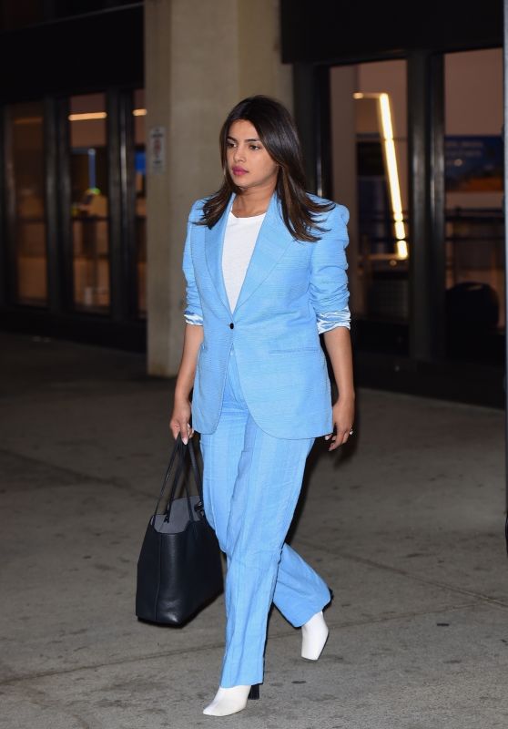 Priyanka Chopra - Newark Airport in New York 01/15/2020