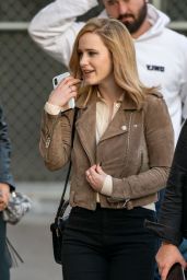 Rachel Brosnahan - Outside "Jimmy Kimmel Live" in LA 01/07/2020