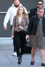 Rachel Brosnahan - Outside "Jimmy Kimmel Live" in LA 01/07/2020