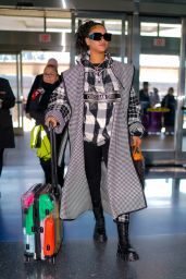 Rihanna in Travel Outfit - JFK Airport in NYC 01/21/2020