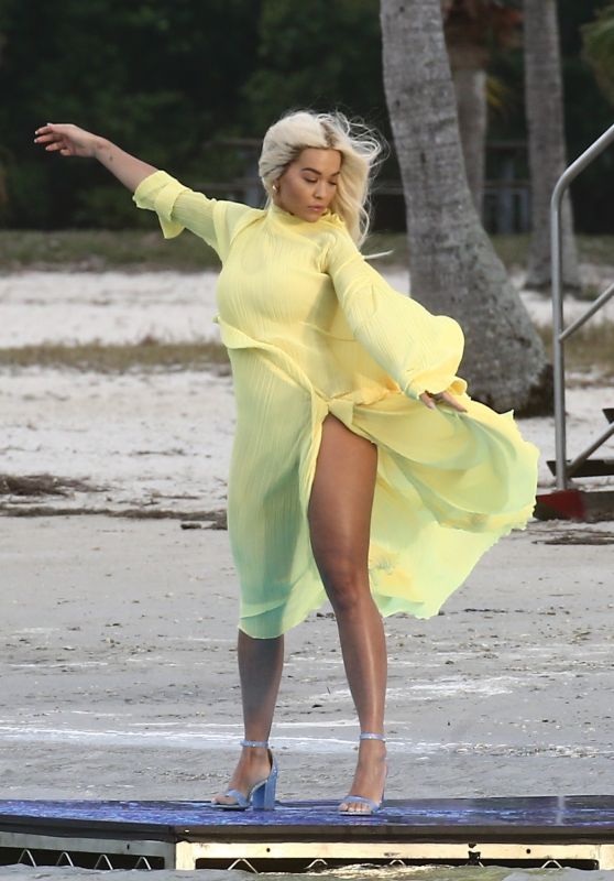 Rita Ora - Shooting a Video in Miami 01/10/2020