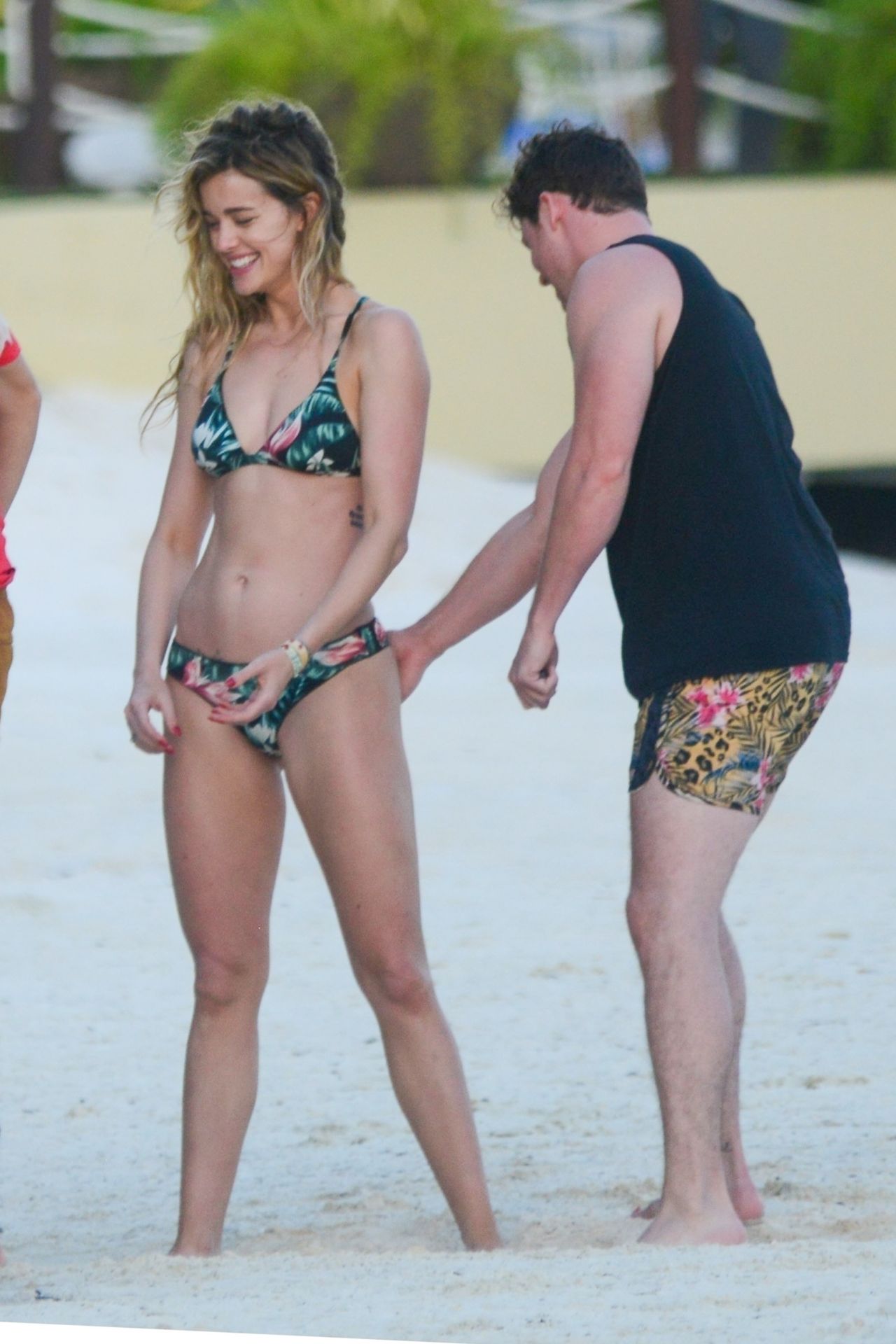 Sarah Hyland, Ashley Newbrough and Ciara Robinson On the Beach in Cancun 12...
