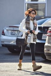 Sarah Hyland Cute Street Style - Out in Studio City 01/13/2020