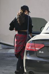 Sarah Hyland - Leaving Pilates Class in Los Angeles 01/17/2020