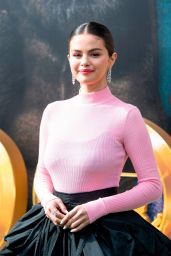 Selena Gomez - "Dolittle" Premiere in Westwood