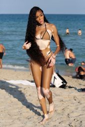 Winnie Harlow in a Bikini on the Beach in Miami 01/01/2020
